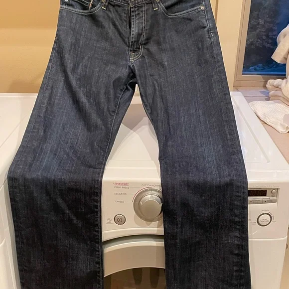 AG Mens The Hero Relaxed Fit Jeans 31 x 32 like new!